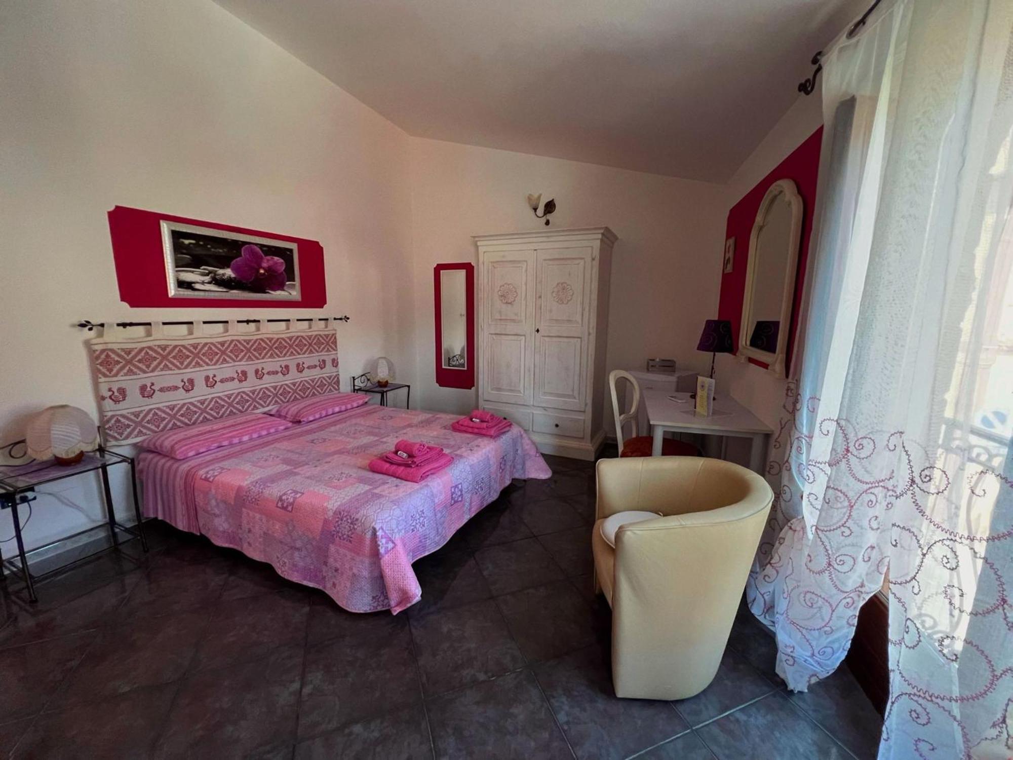 Locazioni Brevi La Rosaviola Guest Rooms Teulada Εξωτερικό φωτογραφία