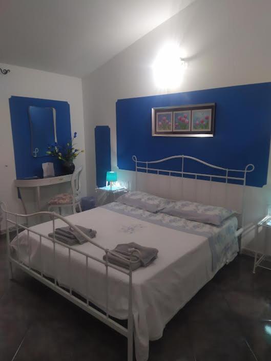 Locazioni Brevi La Rosaviola Guest Rooms Teulada Εξωτερικό φωτογραφία